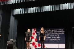 received_1347858622673879