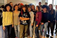 received_1463618070799370