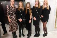 received_1572526590230205