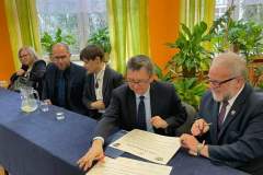 received_1225821154703350